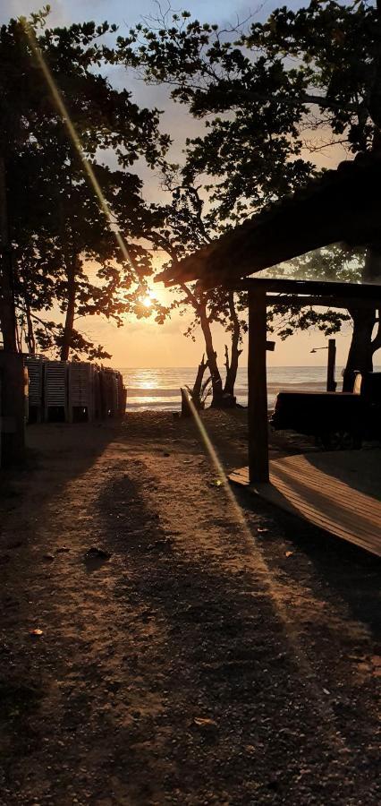 Rei Dos Mares Suites Ubatuba Extérieur photo