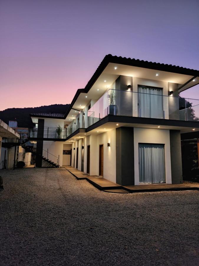 Rei Dos Mares Suites Ubatuba Extérieur photo